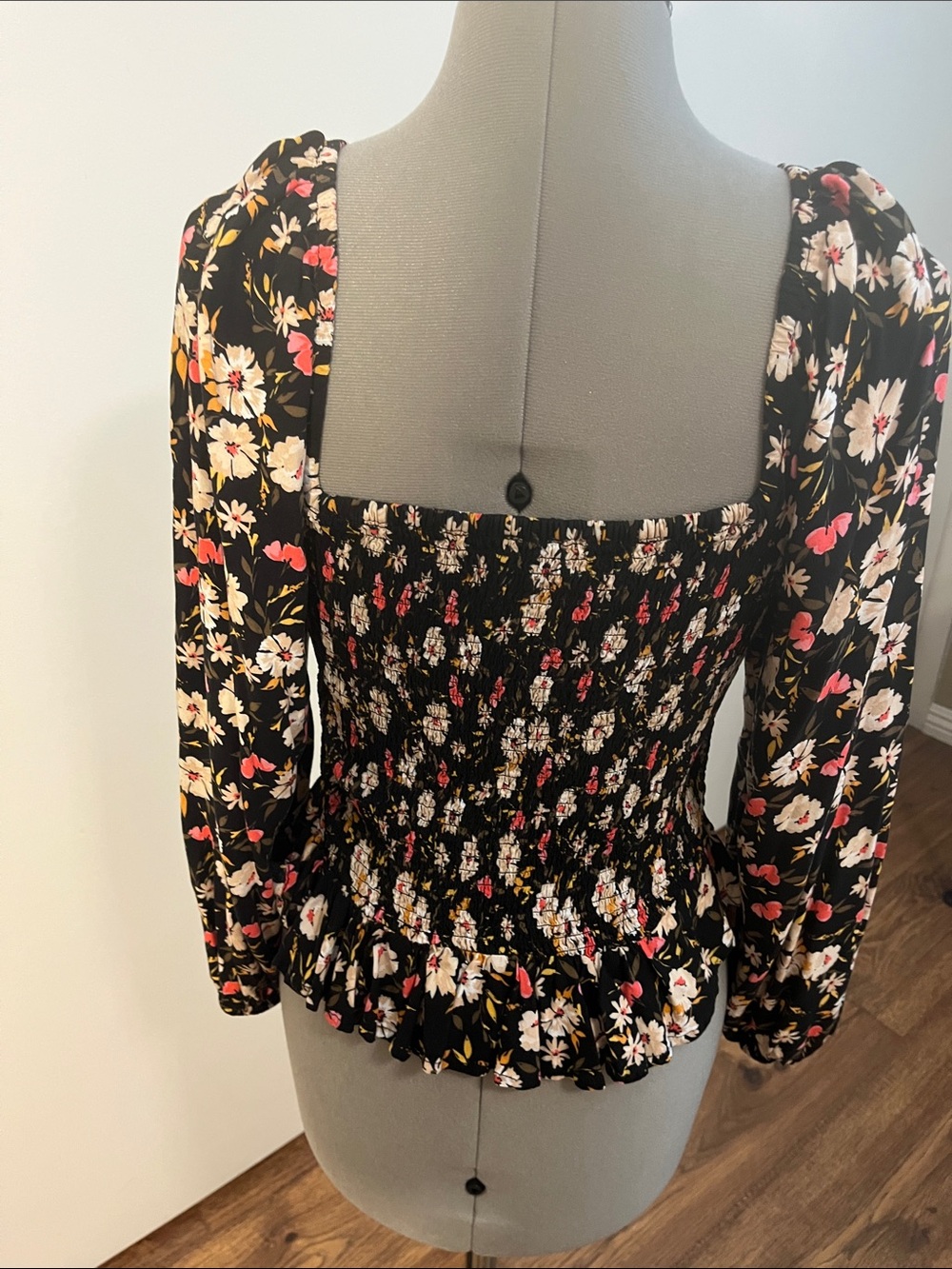 Patrons of Peace Black Floral Smocked Peplum Blouse - Picture 4 of 4